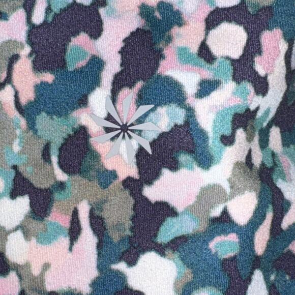 Athleta Salutation Stash Pocket II Printed 7/8 Tight Womens Size L Sequoia Multi - Picture 4 of 6